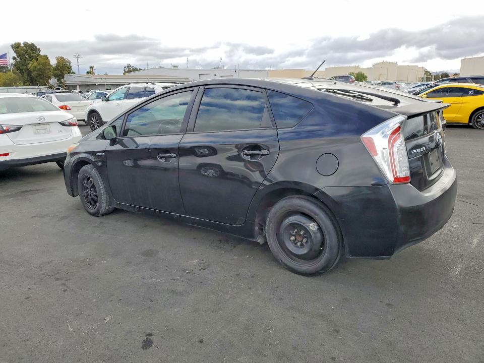Photo 2 from auction – 2012 TOYOTA PRIUS with VIN JTDKN3DUXC5436290
