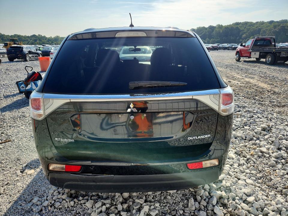 Снимка 6 от търг – 2014 MITSUBISHI OUTLANDER с VIN JA4AD3A37EZ010010