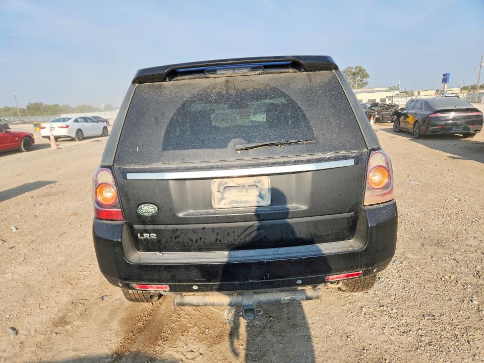 Photo 6 from auction – 2015 LAND ROVER LR2 with VIN SALFP2BG9FH427630