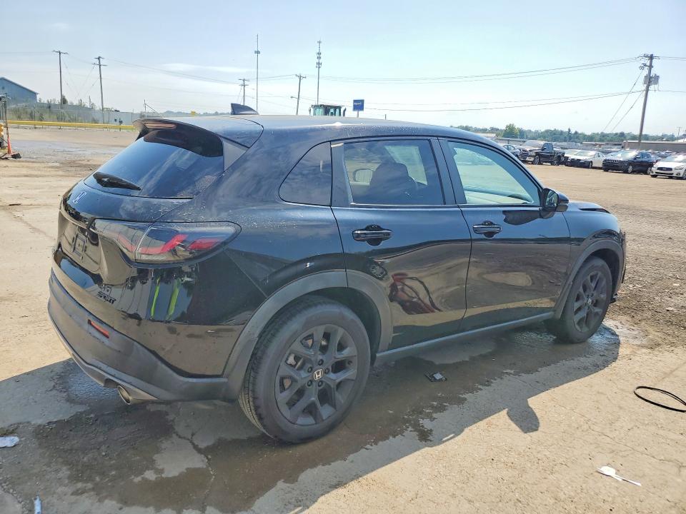 Снимка 3 от търг – 2023 HONDA HR-V с VIN 3CZRZ2H50PM729545
