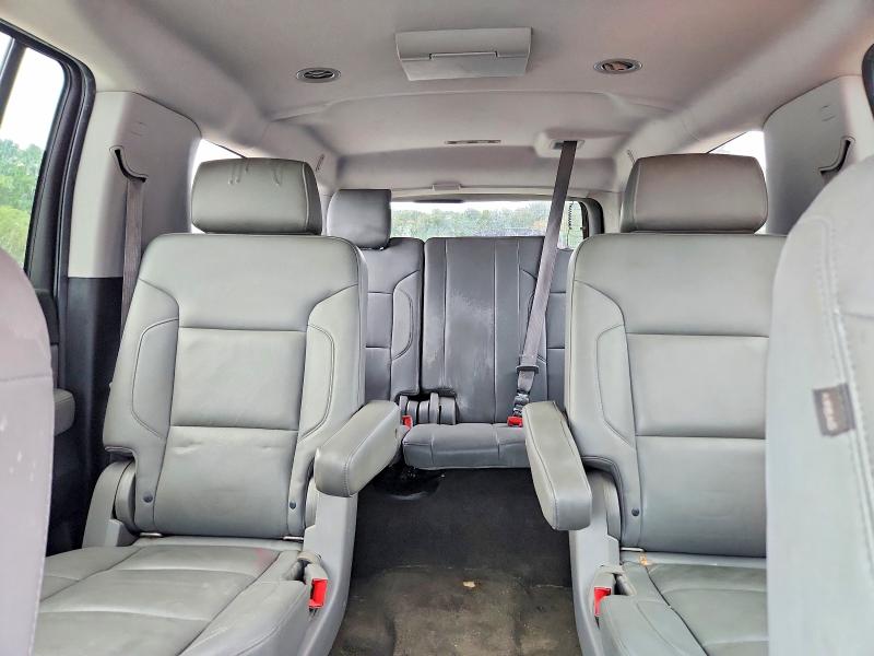 Photo 10 from auction – 2016 CHEVROLET SUBURBAN with VIN 1GNSKHKC7GR110632