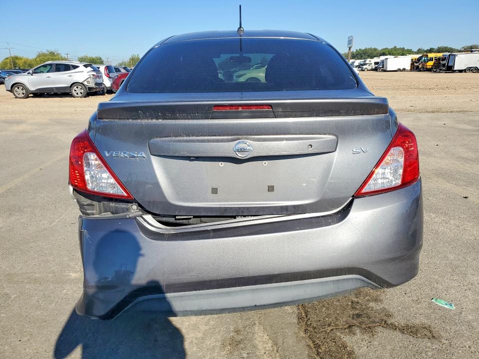 Photo 6 from auction – 2018 NISSAN VERSA with VIN 3N1CN7AP1JL881902