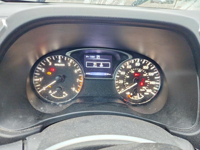 Снимка 9 от търг – 2017 NISSAN PATHFINDER с VIN 5N1DR2MM7HC698855