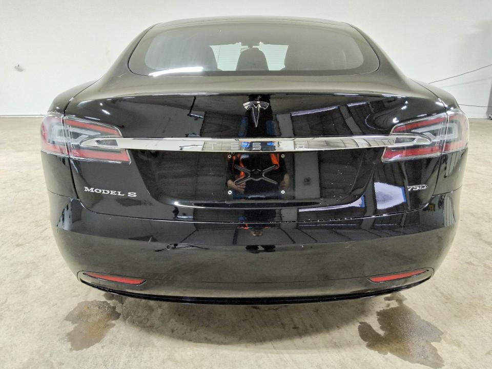 Photo 6 from auction – 2018 TESLA MODEL S with VIN 5YJSA1E26JF297588