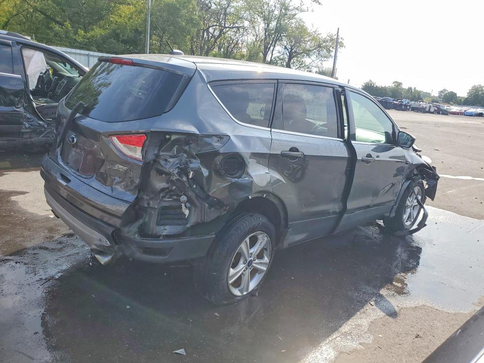 Photo 3 from auction – 2016 FORD ESCAPE with VIN 1FMCU0G79GUC18036