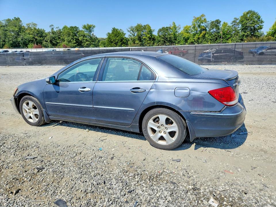 Photo 2 from auction – 2005 ACURA RL with VIN JH4KB16595C010574