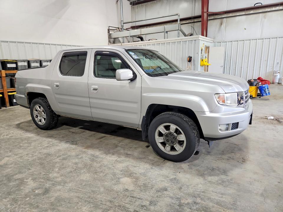 Photo 4 from auction – 2013 HONDA RIDGELINE with VIN 5FPYK1F43DB003843
