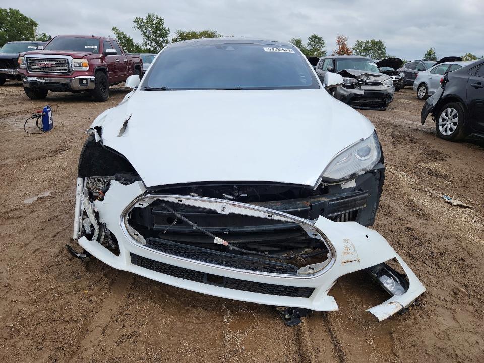 Photo 5 from auction – 2016 TESLA MODEL S with VIN 5YJSA1E22GF128502