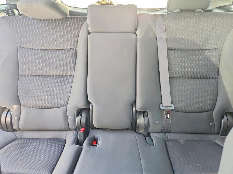 Photo 10 from auction – 2011 KIA SORENTO with VIN 5XYKTDA29BG096036