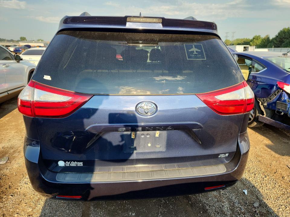 Photo 6 from auction – 2019 TOYOTA SIENNA with VIN 5TDYZ3DC0KS012356