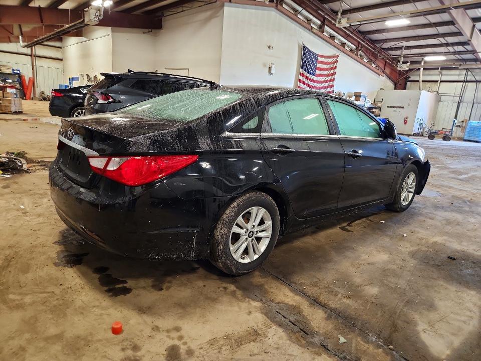 Снимка 3 от търг – 2013 HYUNDAI SONATA с VIN 5NPEB4AC0DH689983
