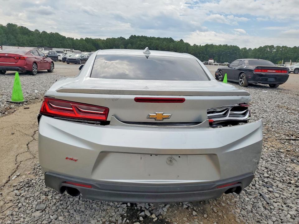 Снимка 6 от търг – 2018 CHEVROLET CAMARO с VIN 1G1FB1RS9J0146812