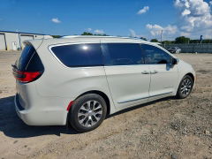 Photo 3 from auction – 2021 CHRYSLER PACIFICA with VIN 2C4RC1N79MR510594
