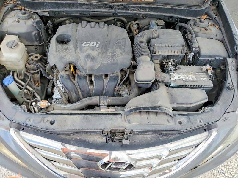 Photo 11 from auction – 2011 HYUNDAI SONATA with VIN 5NPEC4AC9BH106630