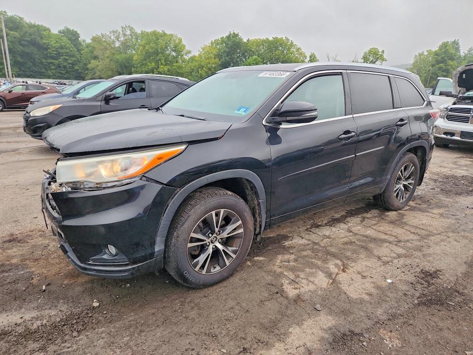 TOYOTA HIGHLANDER 2016 with VIN 5TDJKRFHXGS266276 - Photo from auction
