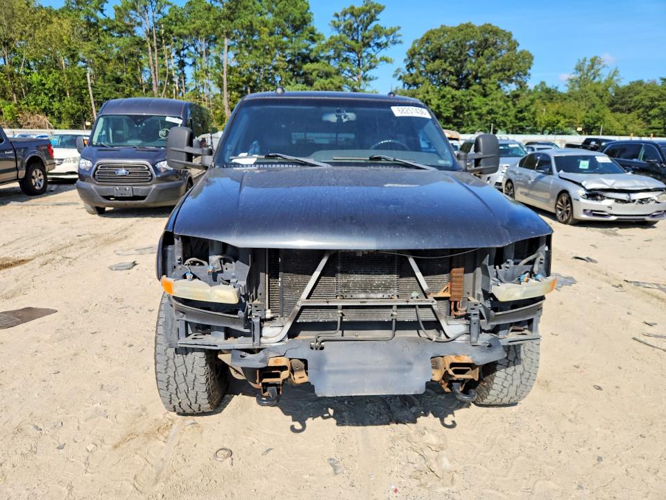 Photo 5 from auction – 2005 GMC SIERRA with VIN 1GTHK23U85F823366
