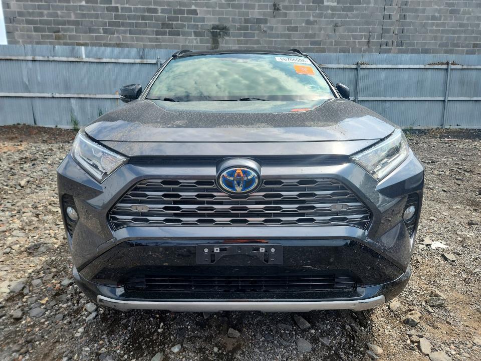 Photo 5 from auction – 2020 TOYOTA RAV4 with VIN JTMEWRFV8LD548787