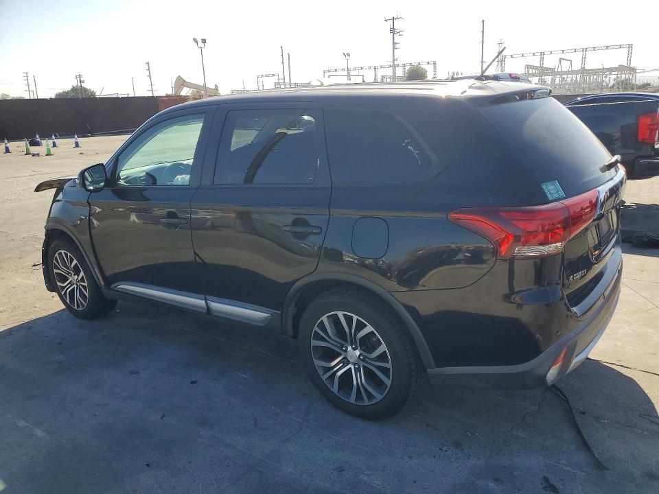 Photo 2 from auction – 2016 MITSUBISHI OUTLANDER with VIN JA4AD3A35GZ040397