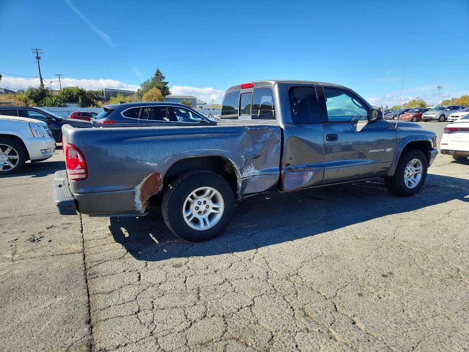 Foto 3 de la subasta – 2002 DODGE DAKOTA con VIN 1B7GL12X32S719062