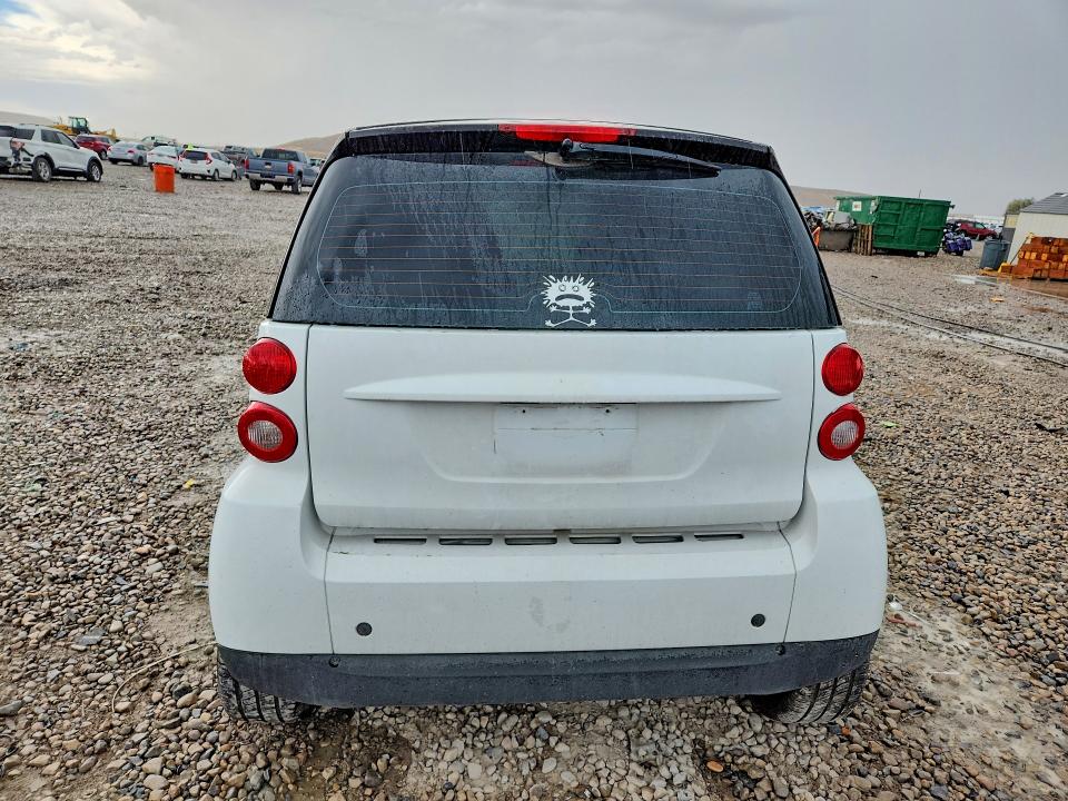 Photo 6 from auction – 2012 SMART FORTWO with VIN WMEEJ3BA7CK561008