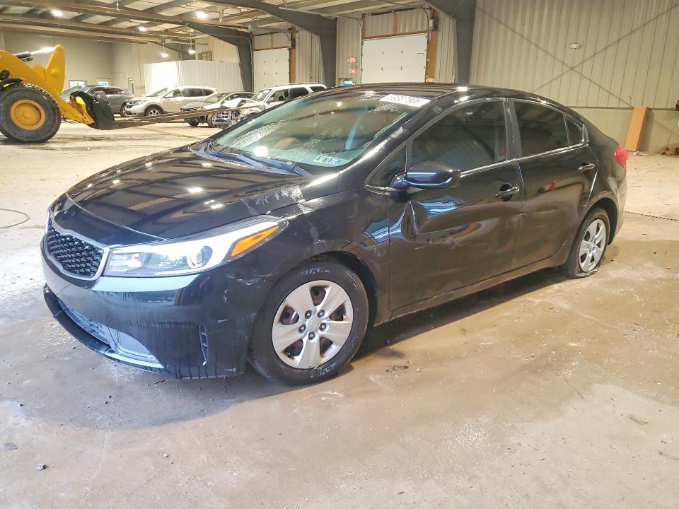 KIA FORTE 2017 с VIN 3KPFK4A76HE138362 - Фото с аукциона