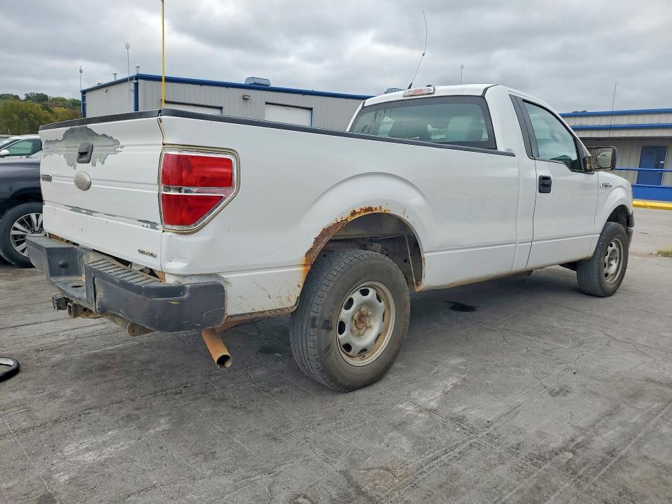 Снимка 3 от търг – 2012 FORD F150 с VIN 1FTMF1CM2CKD39162