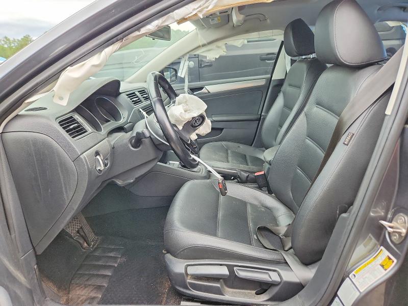 Photo 7 from auction – 2017 VOLKSWAGEN JETTA with VIN 3VWDB7AJ9HM322007