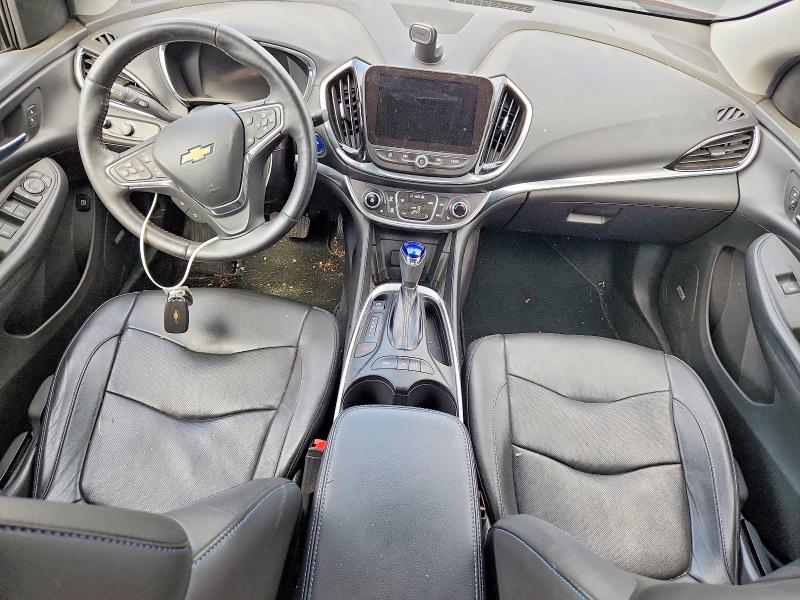 Photo 8 from auction – 2017 CHEVROLET VOLT with VIN 1G1RB6S55HU112402