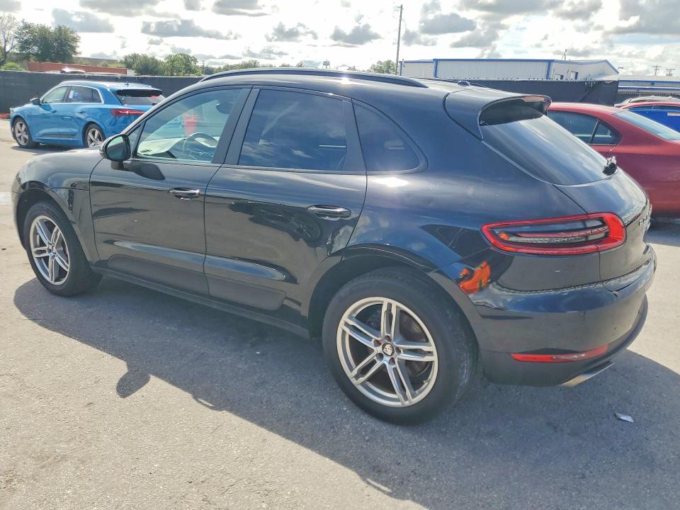 Photo 2 from auction – 2017 PORSCHE MACAN with VIN WP1AA2A58HLB07393