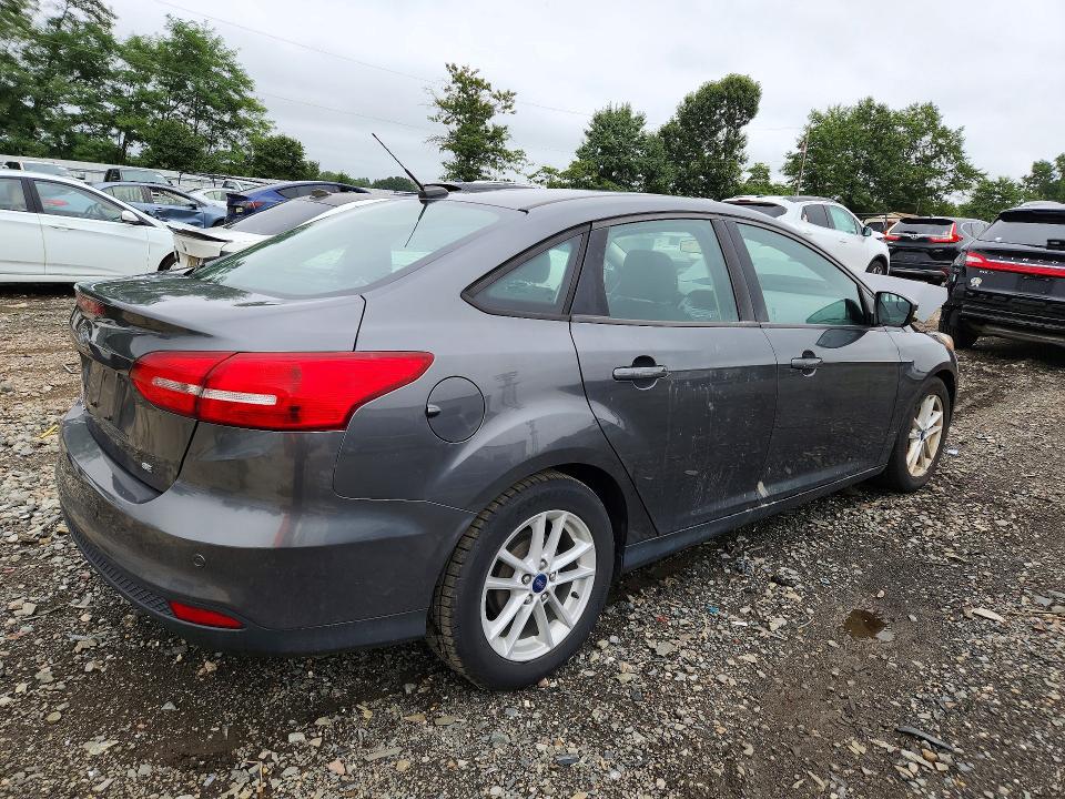 Photo 3 from auction – 2016 FORD FOCUS with VIN 1FADP3F24GL401119