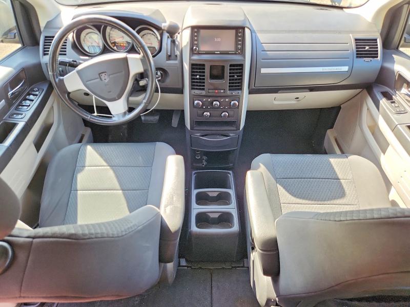 Photo 8 from auction – 2010 DODGE GRAND CARAVAN with VIN 2D4RN3D12AR332593