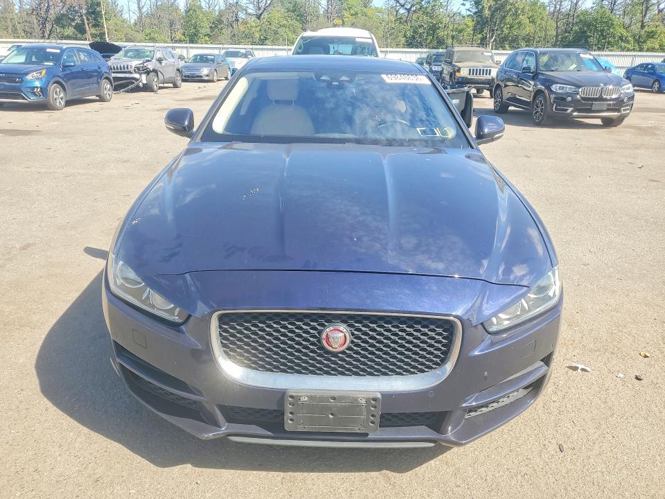 Фото 5 с аукциона – 2018 JAGUAR XE с VIN SAJAJ4FX0JCP33616