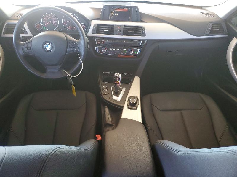 Zdjęcie 8 z aukcji – 2017 BMW 320 z VIN WBA8E1G39HNU17736