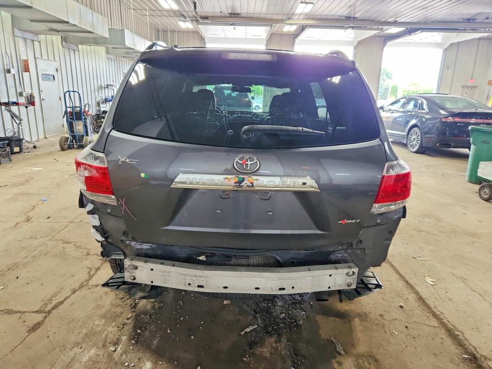 Снимка 6 от търг – 2011 TOYOTA HIGHLANDER с VIN 5TDDK3EH7BS077167