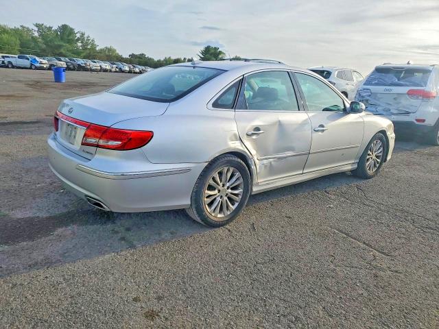 Photo 3 from auction – 2011 HYUNDAI AZERA with VIN KMHFC4DF2BA552180