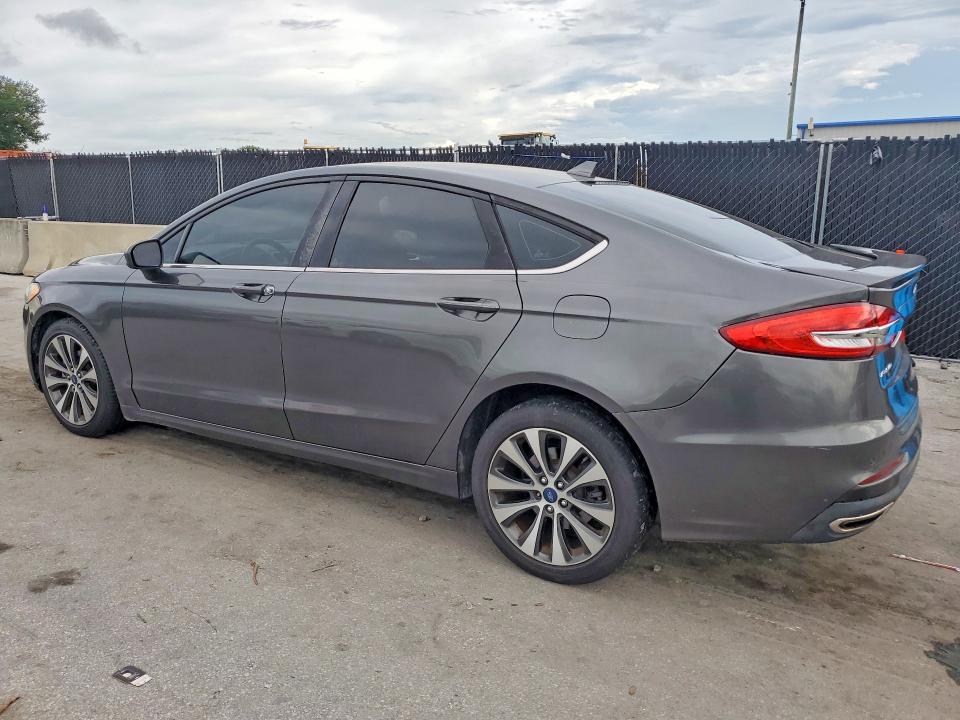 Photo 2 from auction – 2019 FORD FUSION with VIN 3FA6P0T97KR239778