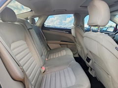Photo 10 from auction – 2017 FORD FUSION with VIN 3FA6P0LU9HR316079