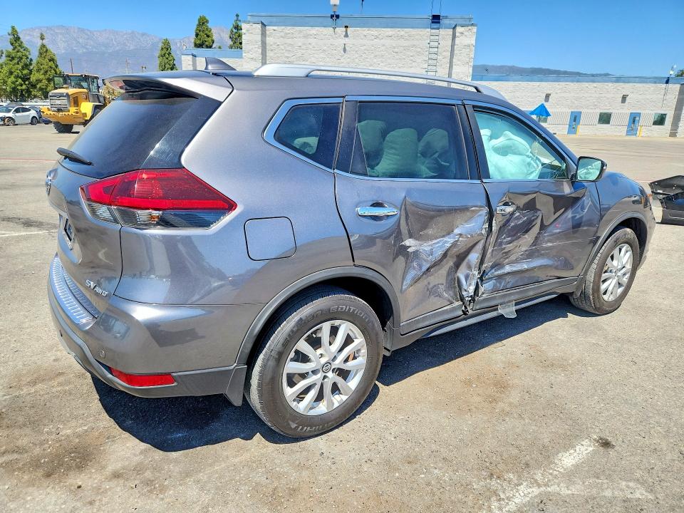 Photo 3 from auction – 2019 NISSAN ROGUE with VIN KNMAT2MV4KP560742
