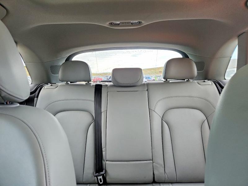 Photo 10 from auction – 2015 AUDI Q3 with VIN WA1GFCFSXFR006345
