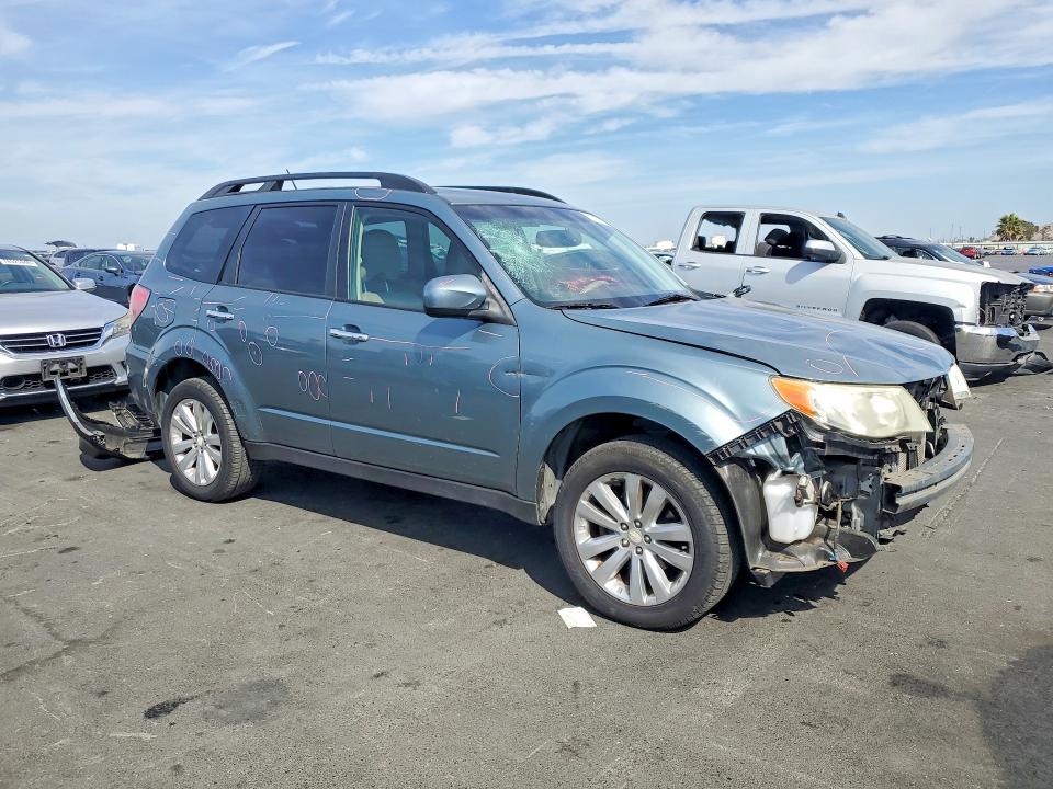Photo 4 from auction – 2012 SUBARU FORESTER with VIN JF2SHAEC8CH400051