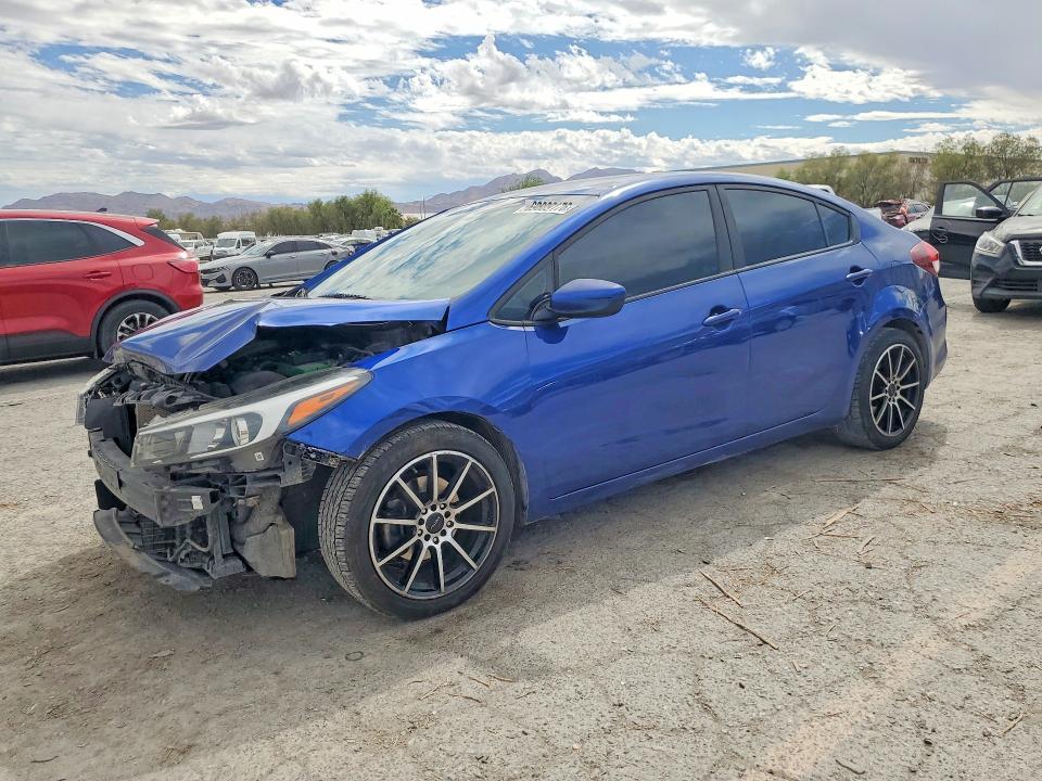KIA FORTE 2017 с VIN 3KPFL4A70HE096347 - Снимка от търг