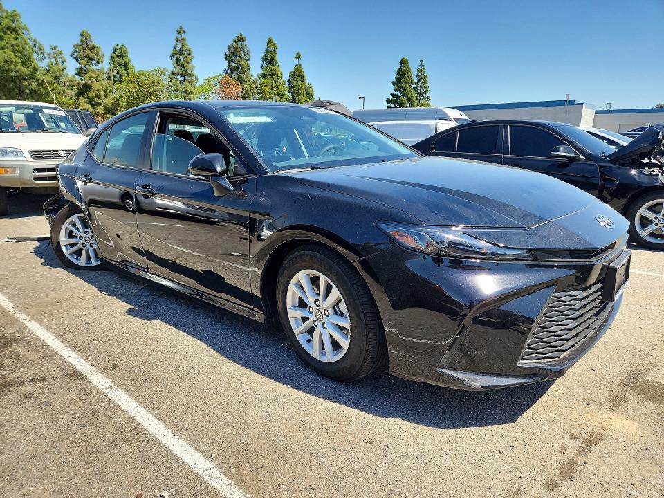 Photo 4 from auction – 2026 TOYOTA CAMRY with VIN 4T1DAACKXTU762228
