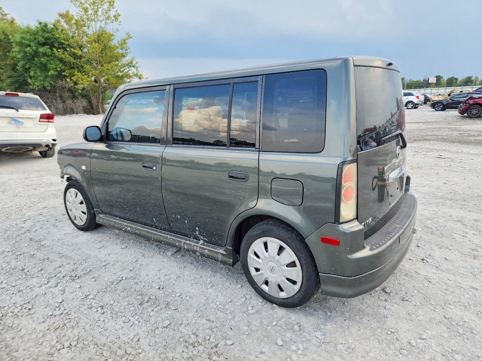 Foto 2 de la subasta – 2006 SCION XB con VIN JTLKT324464049306