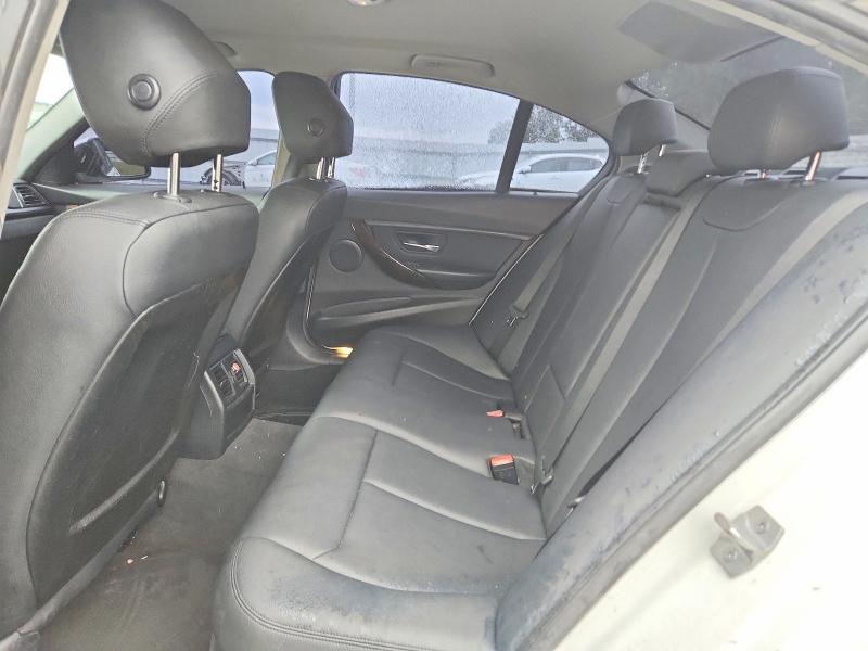 صورة رقم 10 من المزاد - 2016 BMW 320 مع VIN WBA8E5G56GNU19533