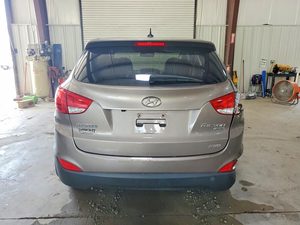 Photo 6 from auction – 2012 HYUNDAI TUCSON with VIN KM8JUCAC8CU478808