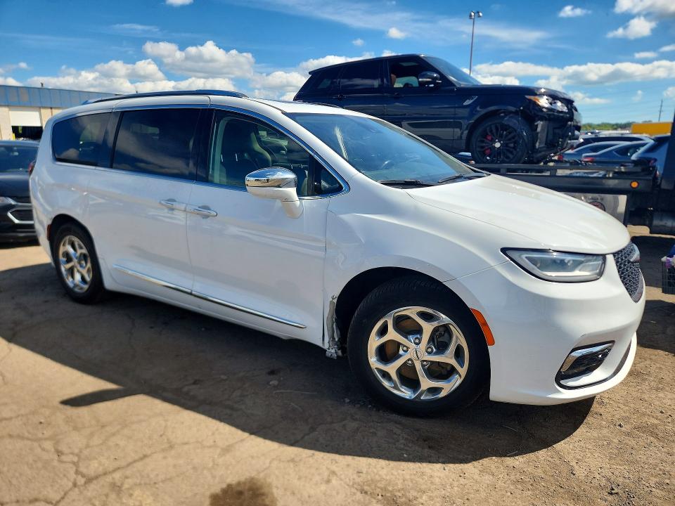 Photo 4 from auction – 2021 CHRYSLER PACIFICA with VIN 2C4RC1S77MR510856