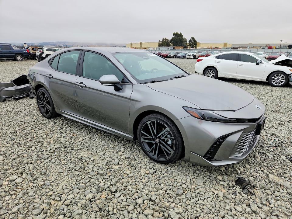 Photo 4 from auction – 2025 TOYOTA CAMRY with VIN 4T1DAACK8SU612214
