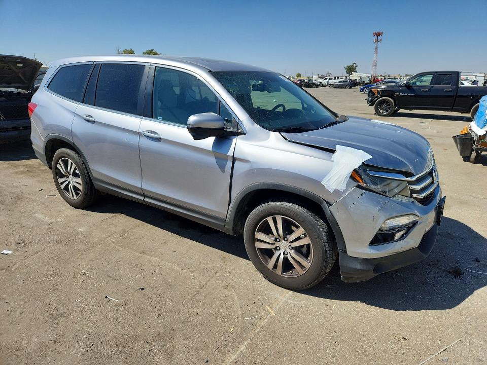 Photo 4 from auction – 2016 HONDA PILOT with VIN 5FNYF5H78GB047966