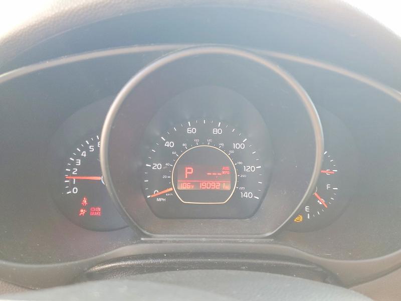 Foto 9 de la subasta – 2015 KIA SOUL con VIN KNDJN2A2XF7156094