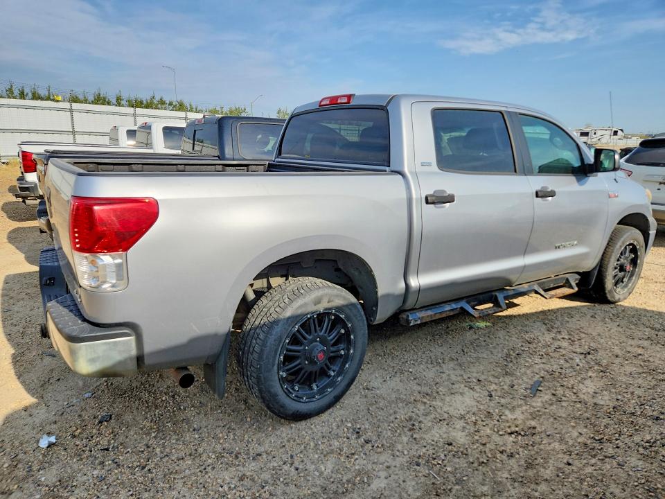 Photo 3 from auction – 2011 TOYOTA TUNDRA with VIN 5TFDY5F10BX197236